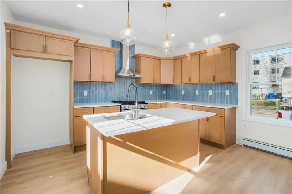 263 Warren Avenue East Providence RI 02914