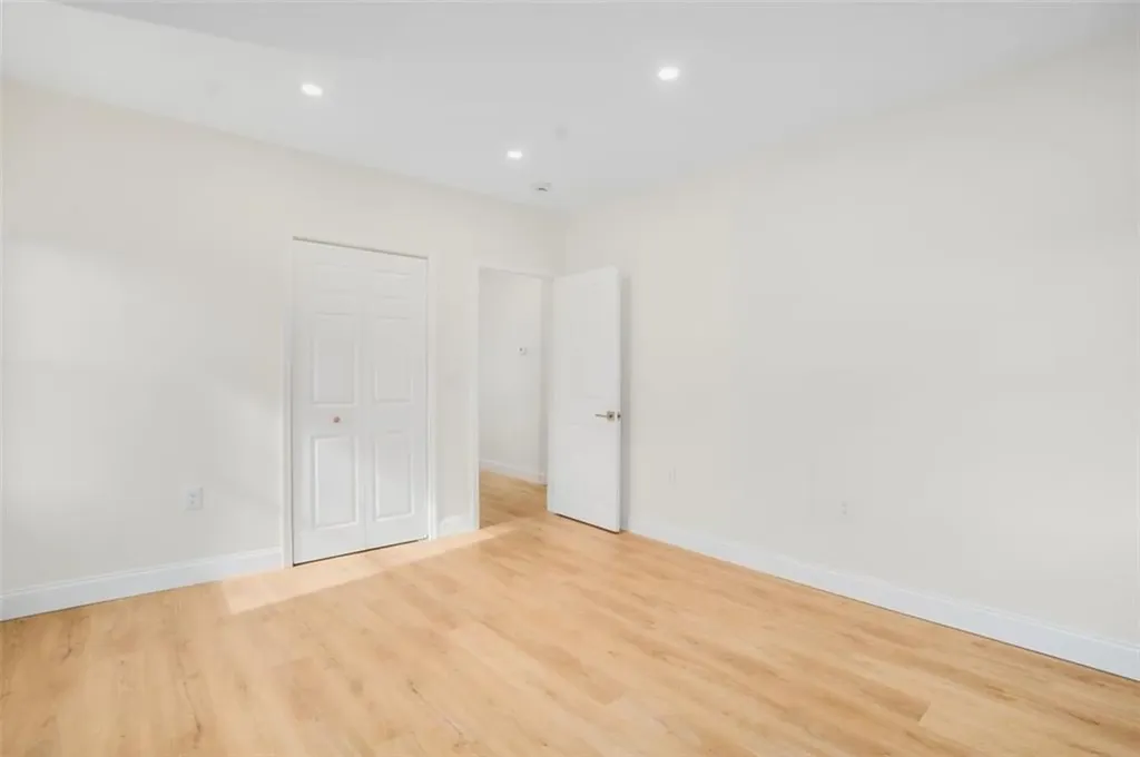 263 Warren Avenue East Providence RI 02914