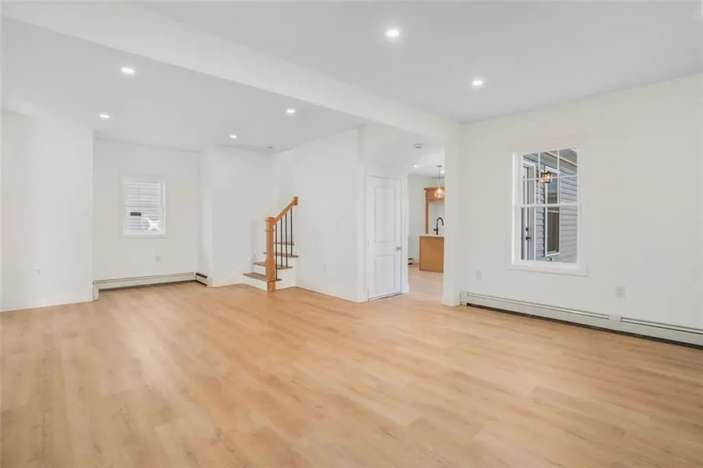 263 Warren Avenue East Providence RI 02914