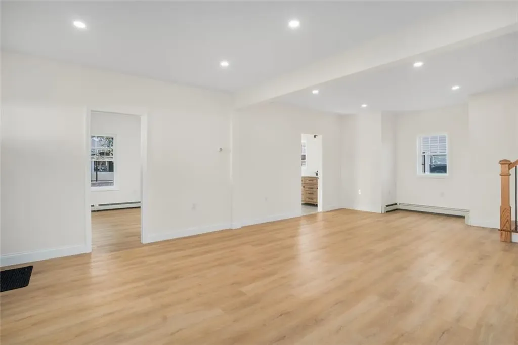 263 Warren Avenue East Providence RI 02914