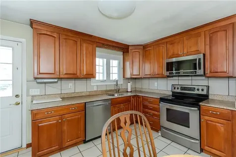 39 Francis Road Glocester RI 02857