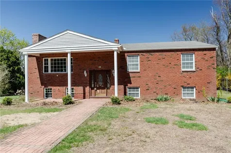 39 Francis Road Glocester RI 02857