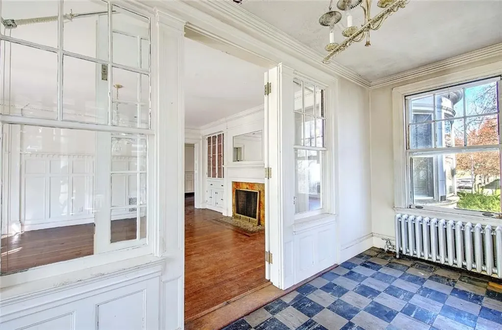 63 Orchard Avenue Providence RI 02906