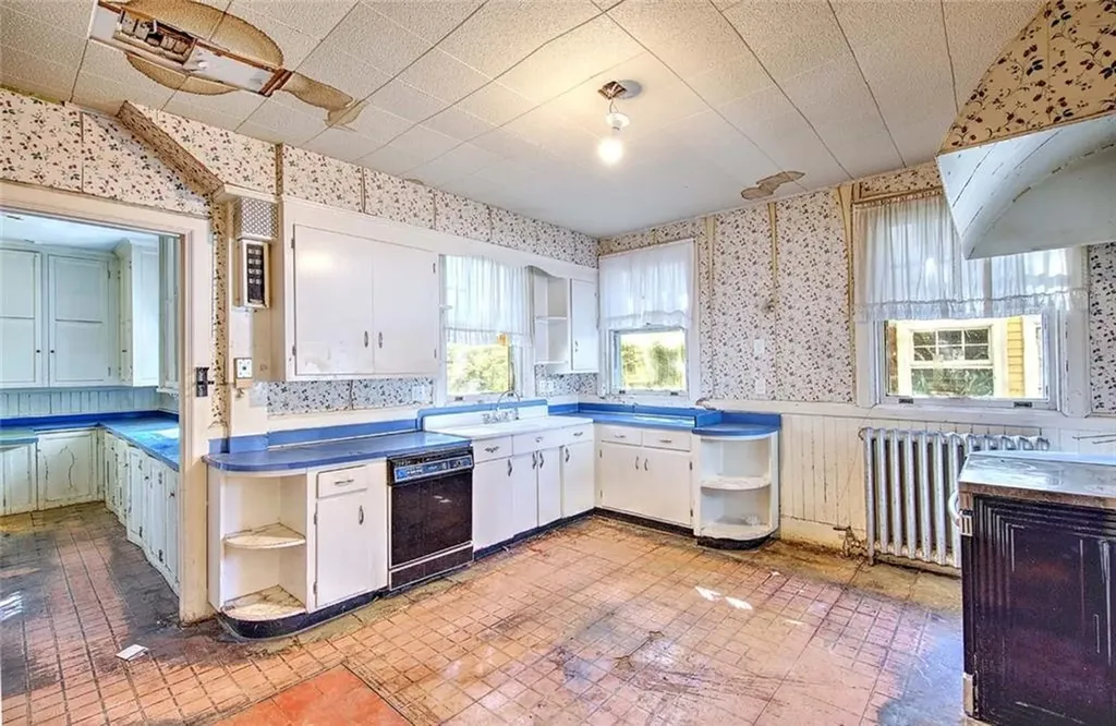 63 Orchard Avenue Providence RI 02906