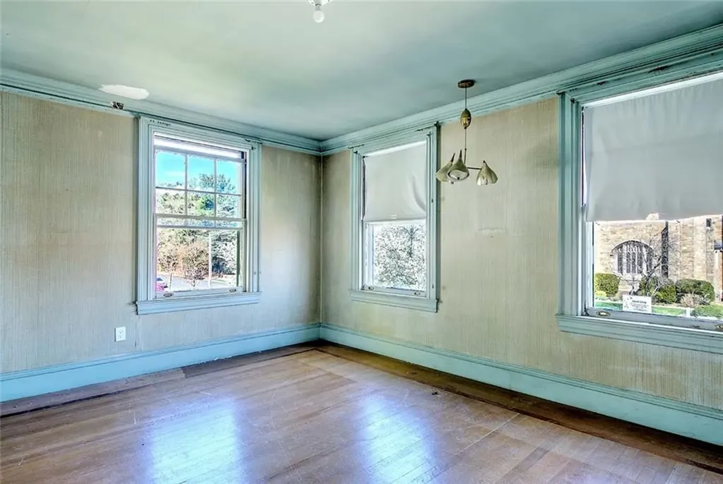 63 Orchard Avenue Providence RI 02906