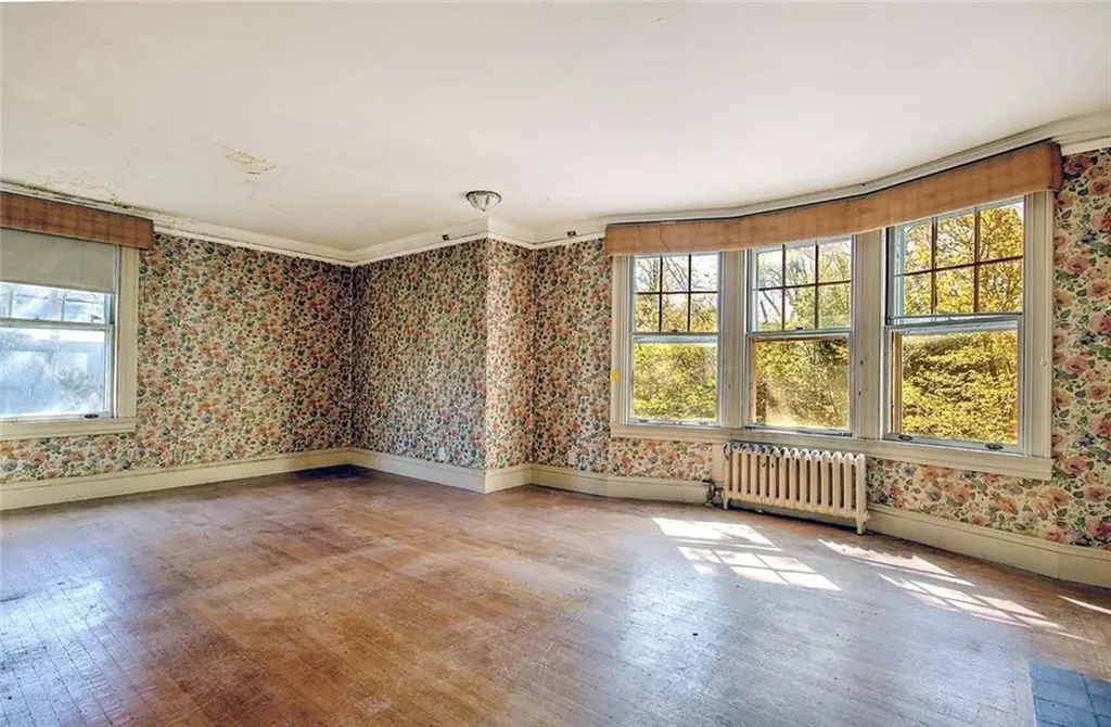 63 Orchard Avenue Providence RI 02906