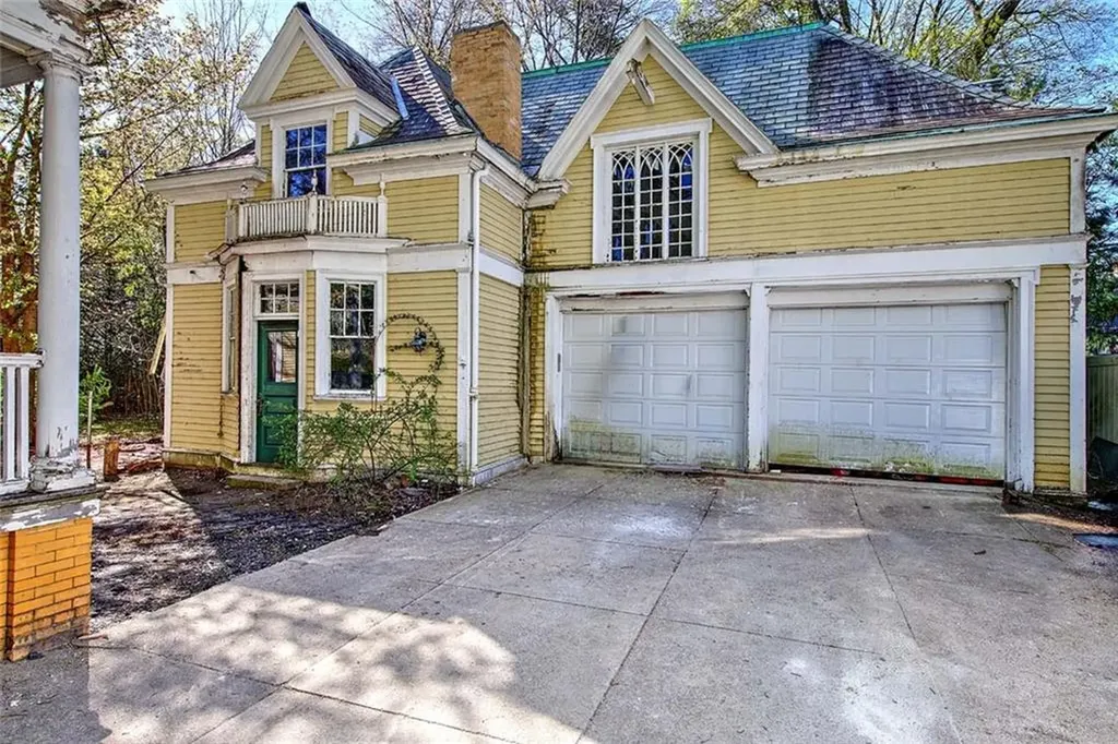 63 Orchard Avenue Providence RI 02906