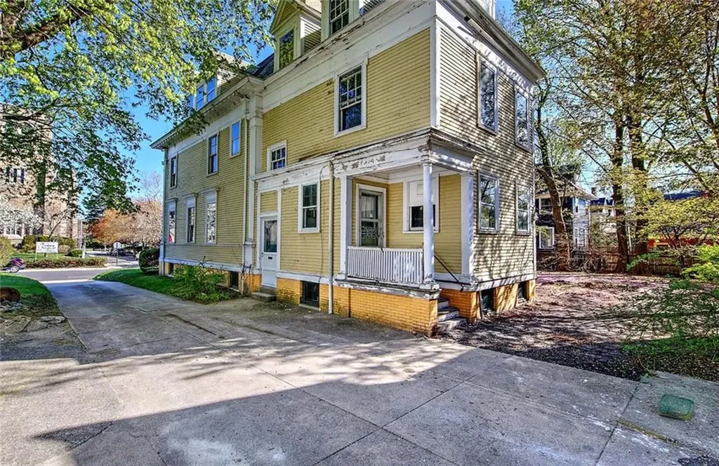 63 Orchard Avenue Providence RI 02906