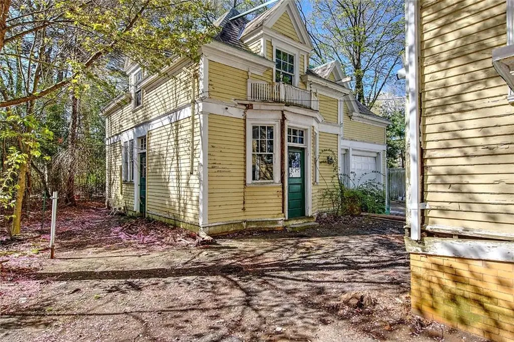 63 Orchard Avenue Providence RI 02906