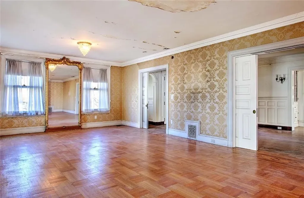 63 Orchard Avenue Providence RI 02906
