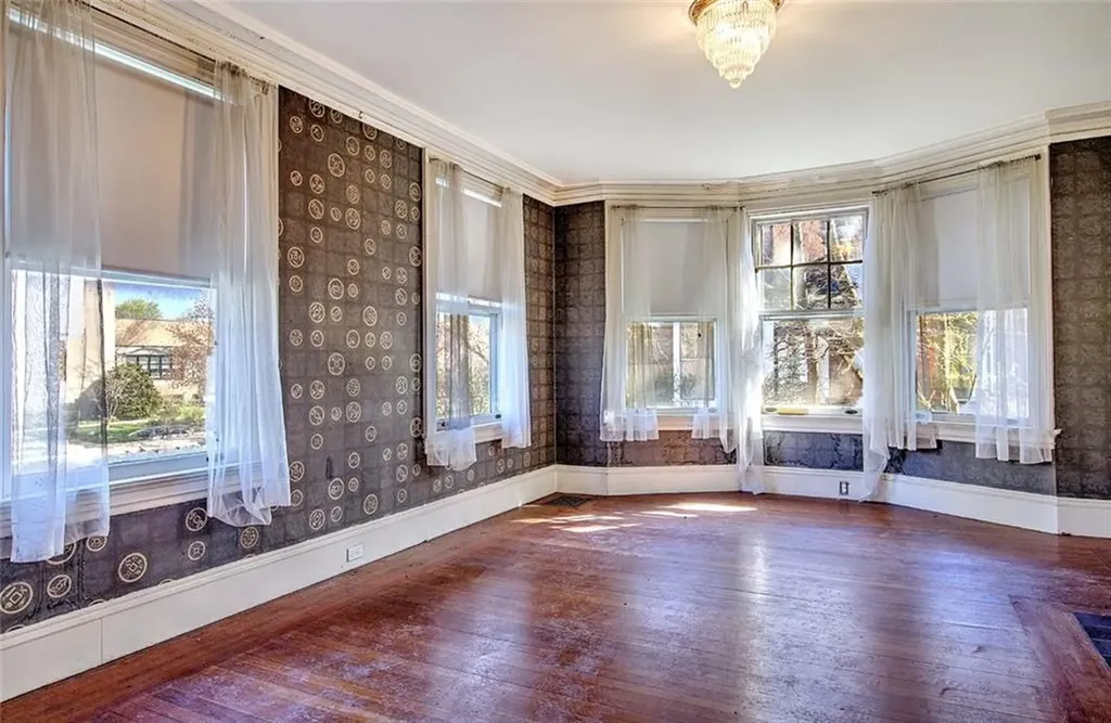 63 Orchard Avenue Providence RI 02906