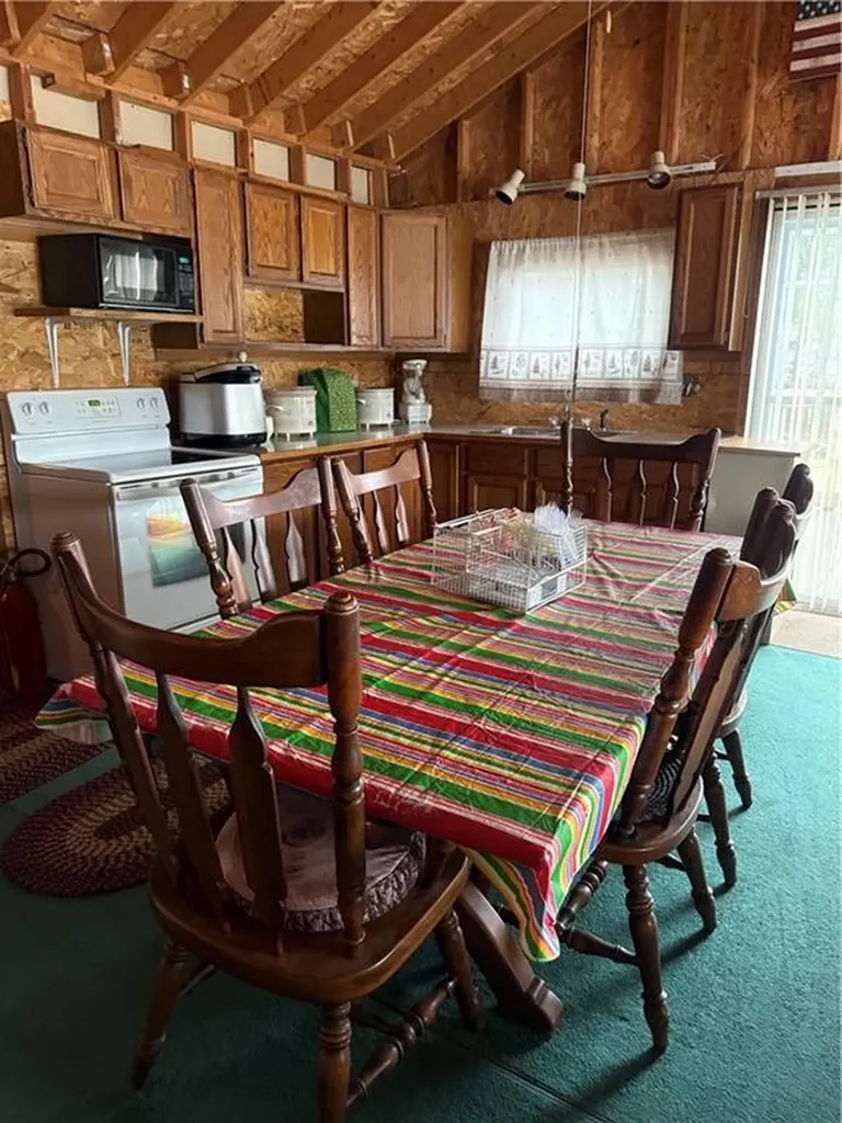 285 Ayoho Road Coventry RI 02816