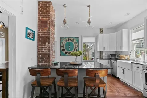 8 Johnson Court Newport RI 02840