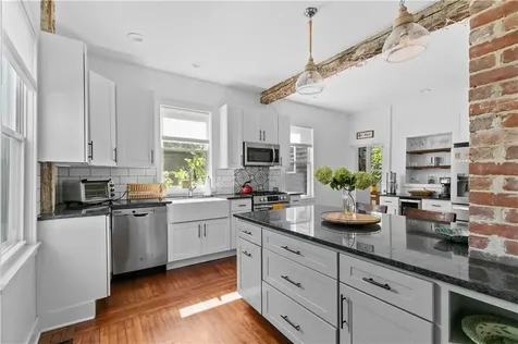 8 Johnson Court Newport RI 02840