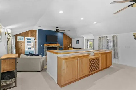 8 Johnson Court Newport RI 02840