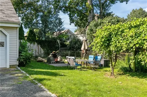 8 Johnson Court Newport RI 02840