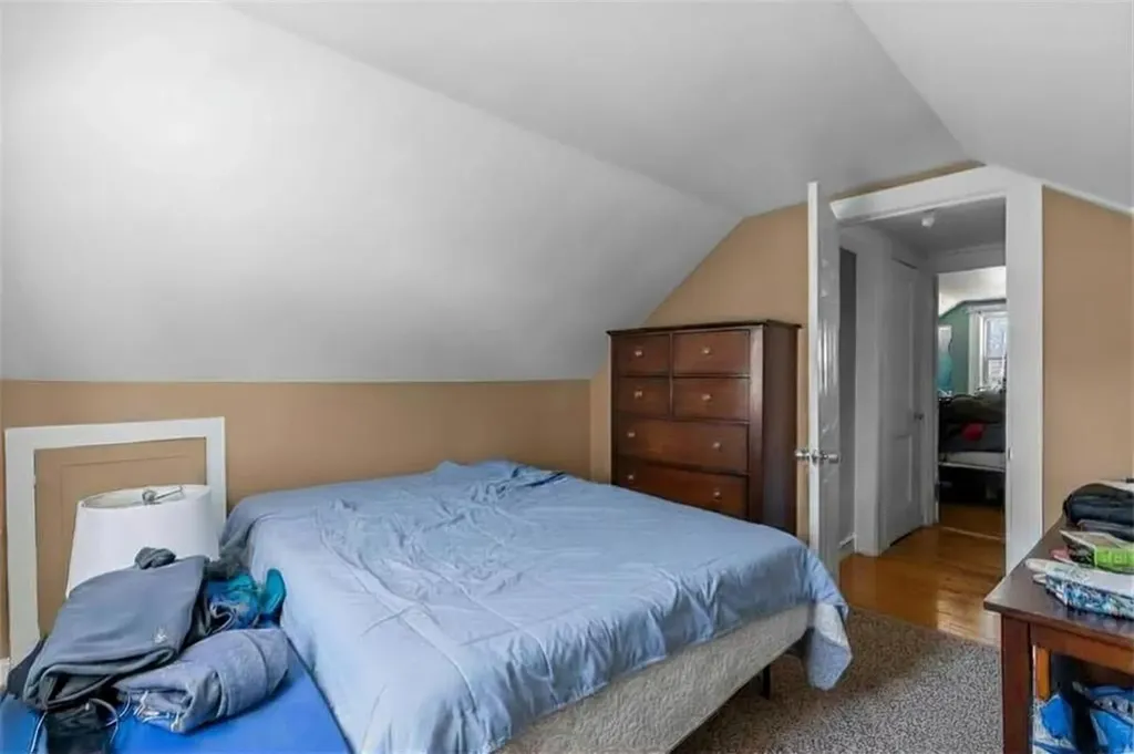 19 Annette Avenue Pawtucket RI 02861