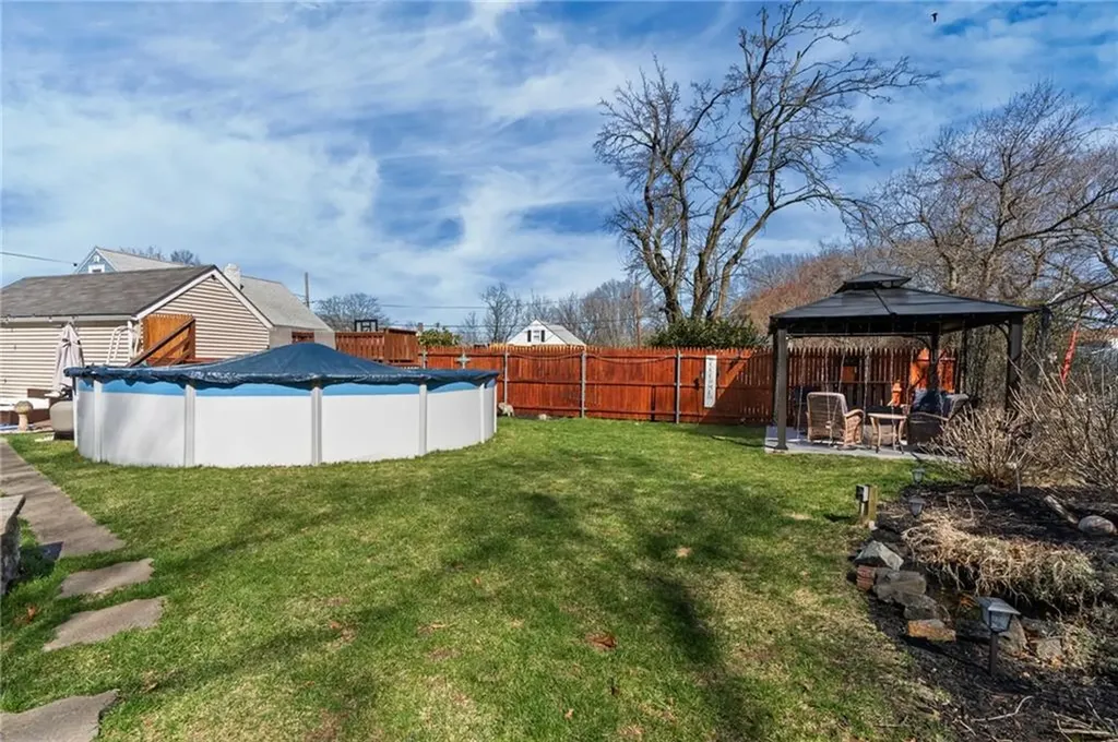 19 Annette Avenue Pawtucket RI 02861