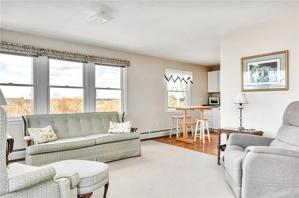 110 Houston Avenue Narragansett RI 02882