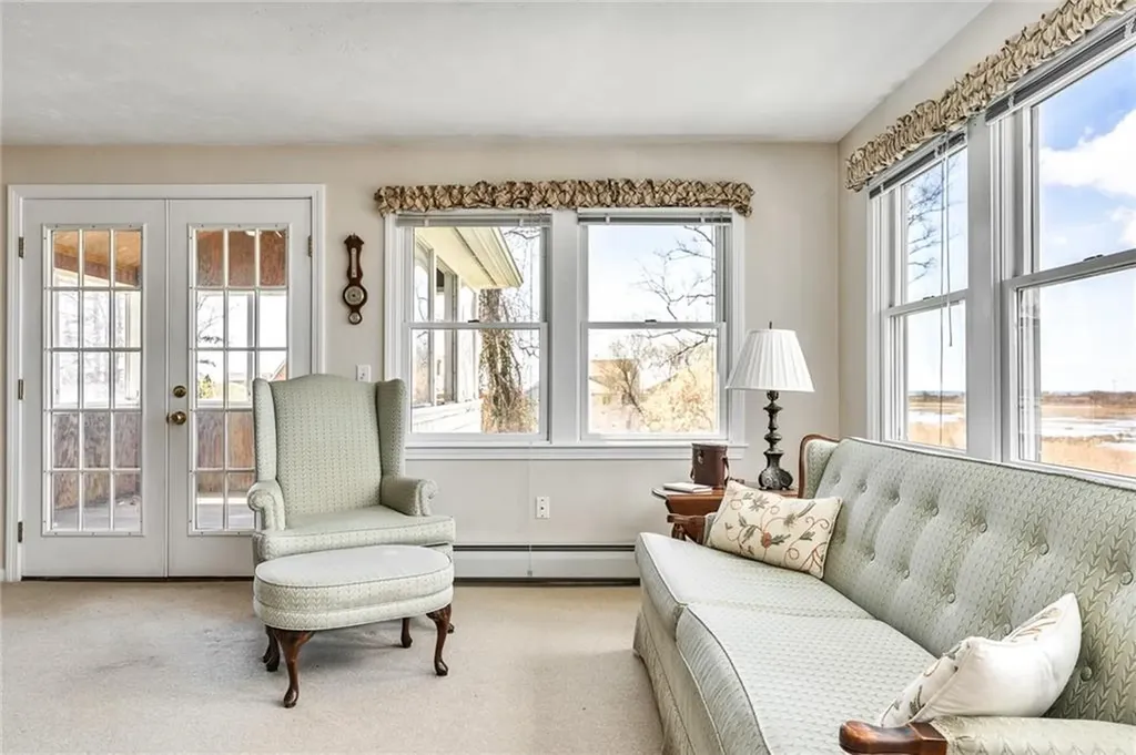 110 Houston Avenue Narragansett RI 02882