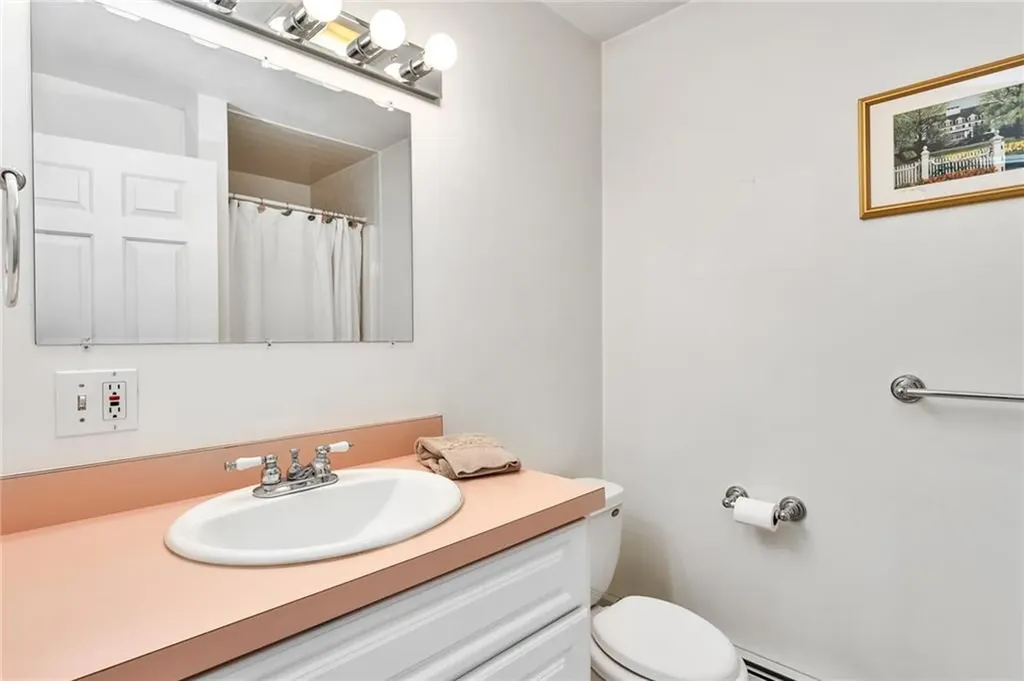 110 Houston Avenue Narragansett RI 02882