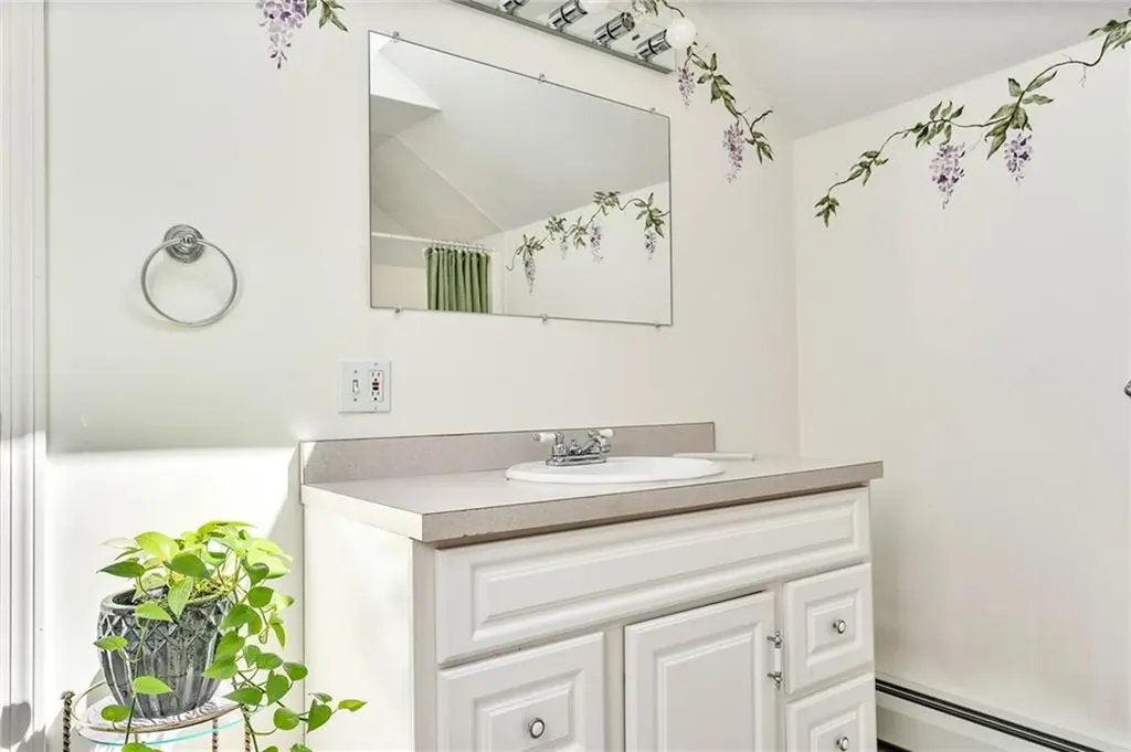 110 Houston Avenue Narragansett RI 02882
