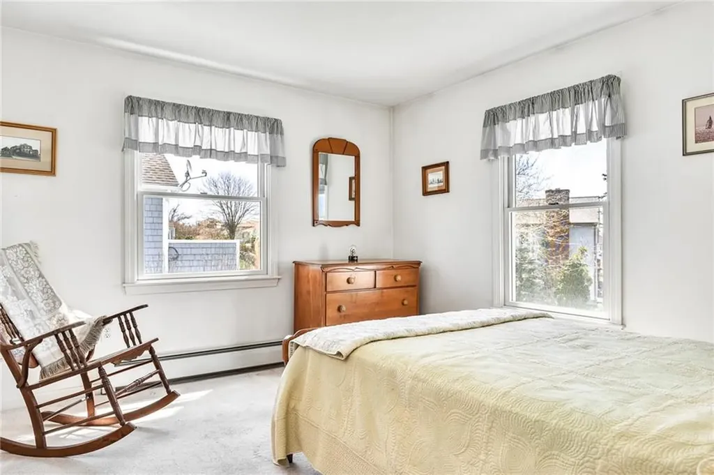 110 Houston Avenue Narragansett RI 02882