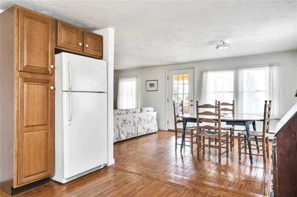 110 Houston Avenue Narragansett RI 02882