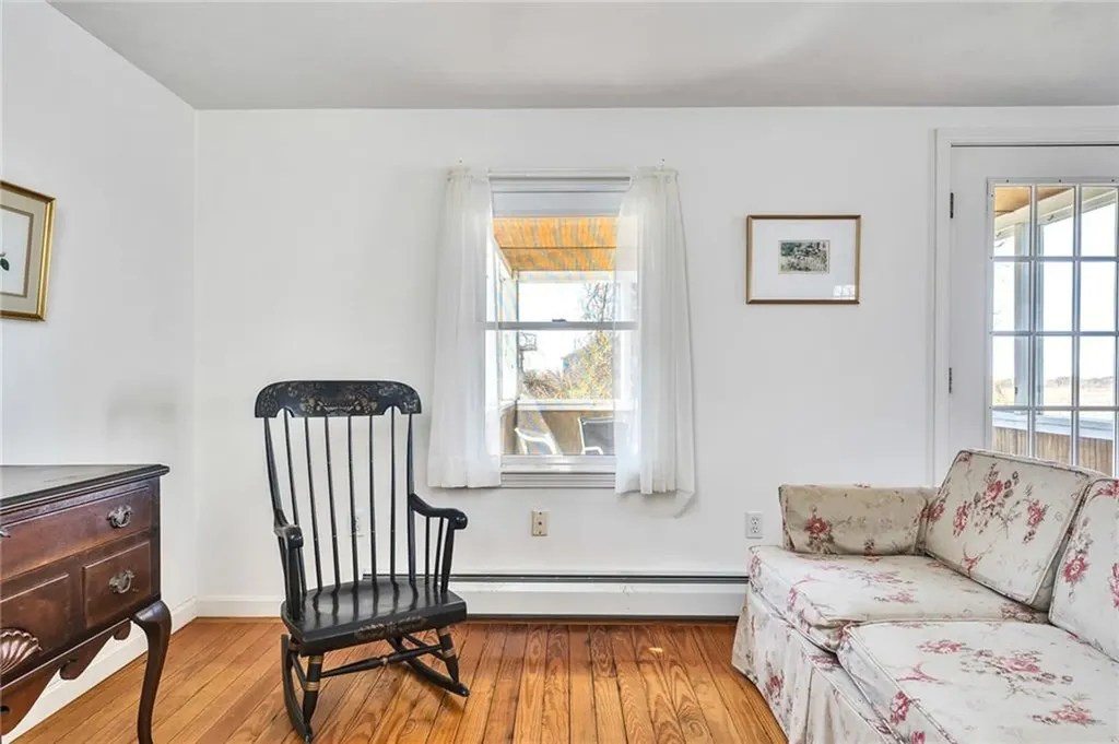 110 Houston Avenue Narragansett RI 02882