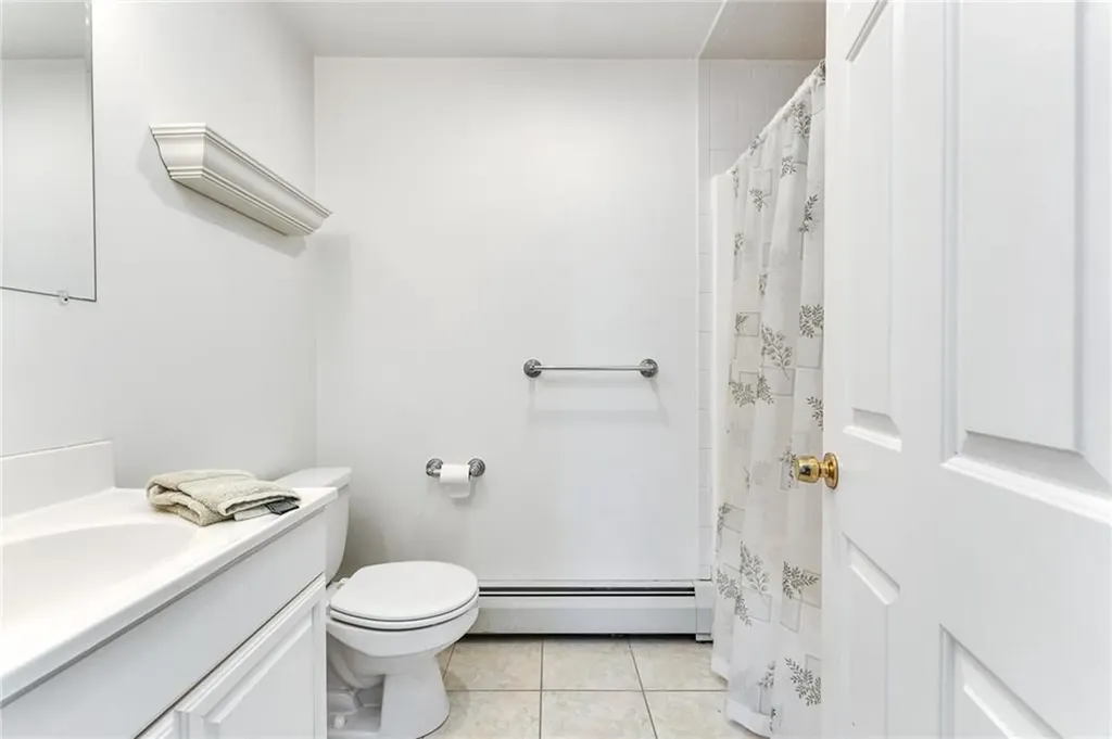 110 Houston Avenue Narragansett RI 02882