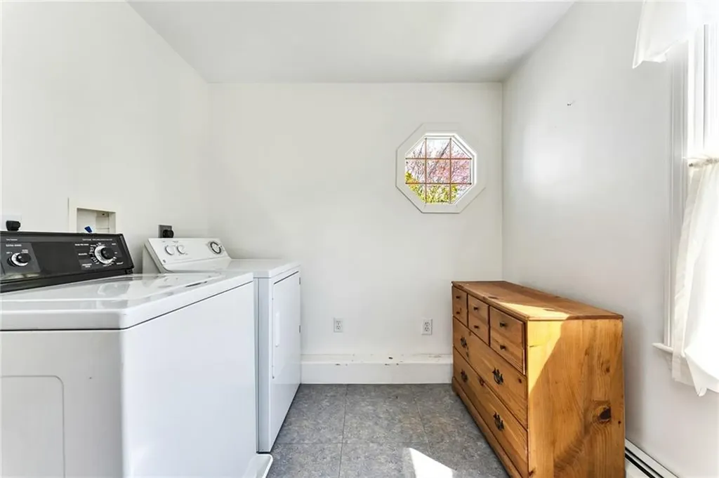 110 Houston Avenue Narragansett RI 02882