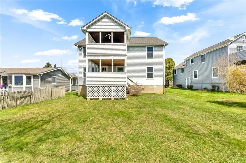 110 Houston Avenue Narragansett RI 02882