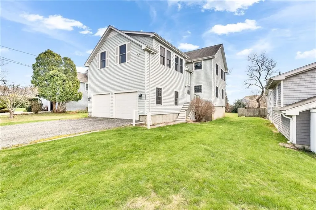 110 Houston Avenue Narragansett RI 02882