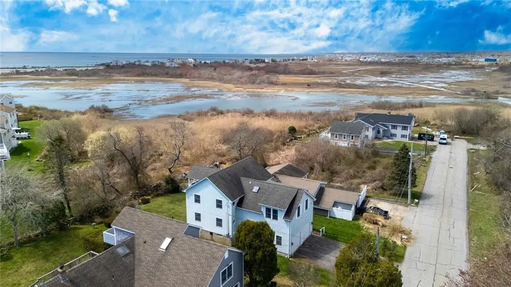 110 Houston Avenue Narragansett RI 02882