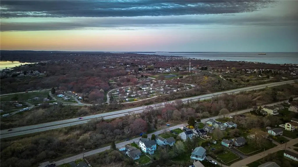 110 Houston Avenue Narragansett RI 02882