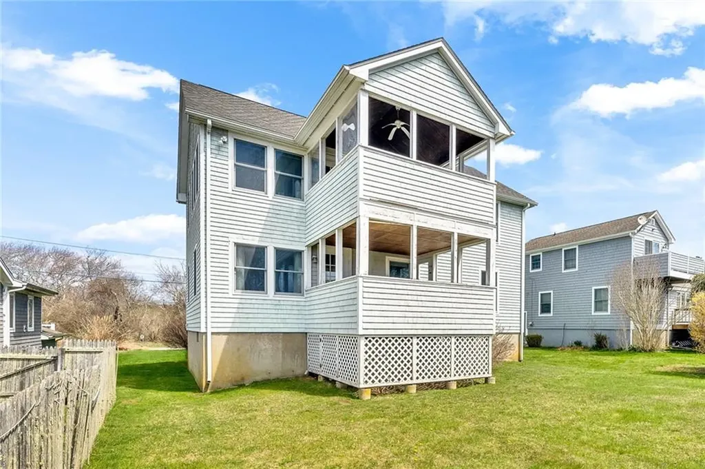 110 Houston Avenue Narragansett RI 02882