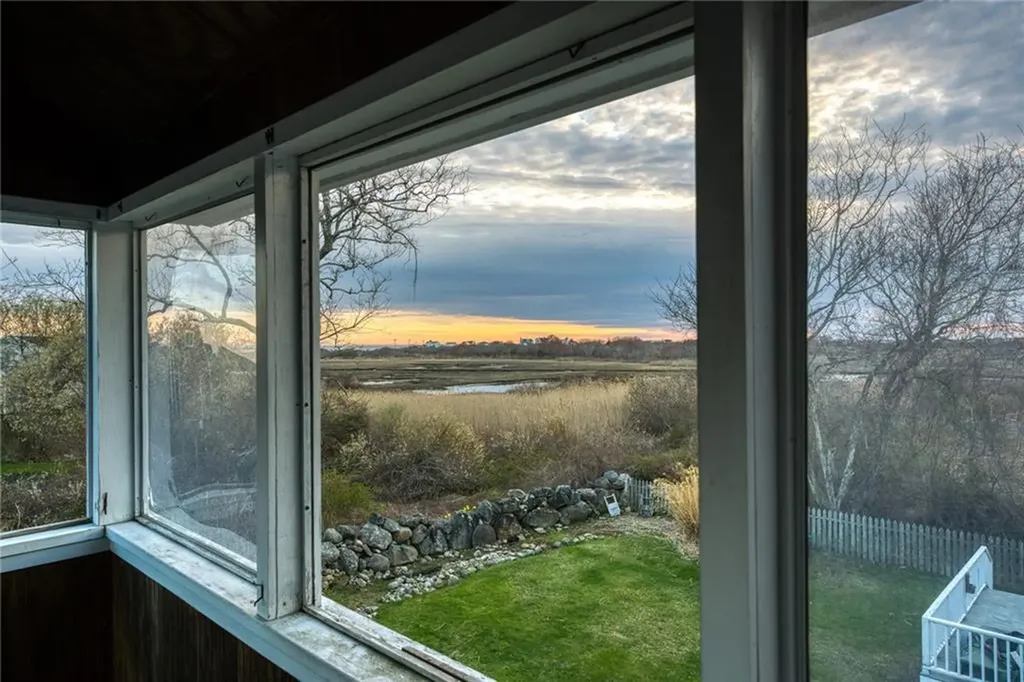 110 Houston Avenue Narragansett RI 02882