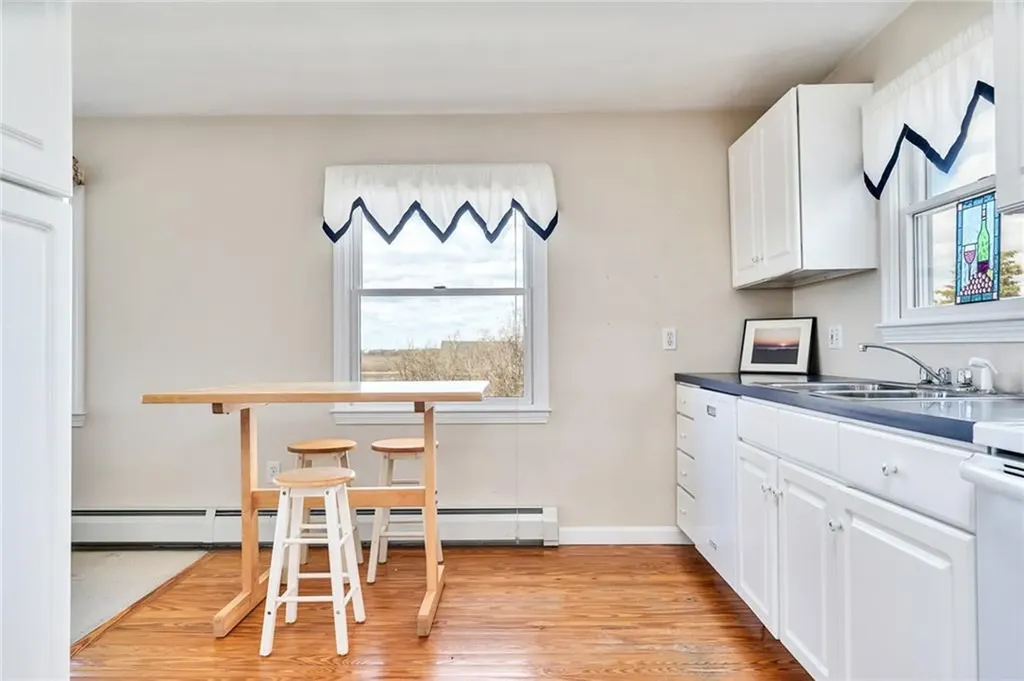 110 Houston Avenue Narragansett RI 02882