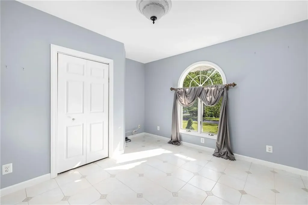 22 Brook View Drive Scituate RI 02831