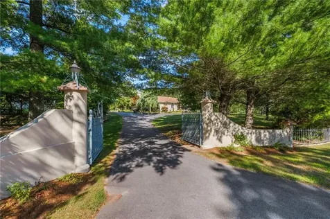 22 Brook View Drive Scituate RI 02831