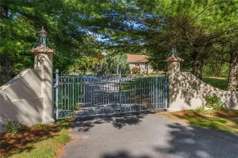22 Brook View Drive Scituate RI 02831