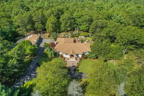 22 Brook View Drive Scituate RI 02831