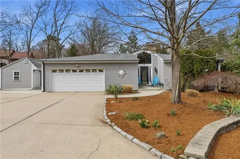 17 Morpheus Drive Cumberland RI 02864