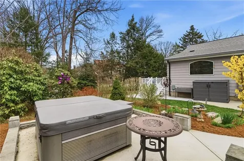 17 Morpheus Drive Cumberland RI 02864