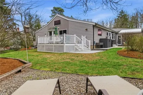 17 Morpheus Drive Cumberland RI 02864