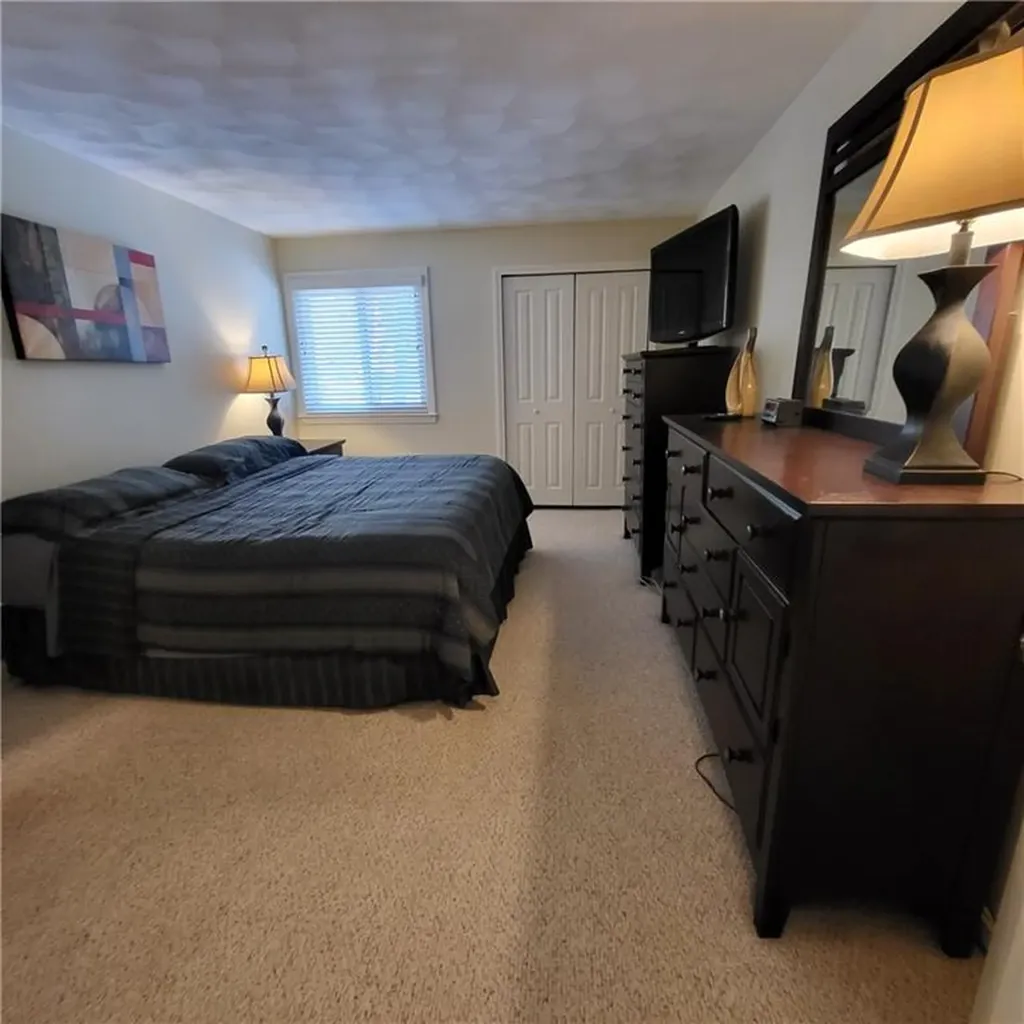 400 New River Road Lincoln RI 02838