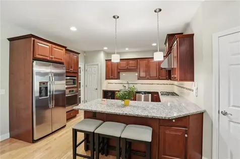 9 Wheeler Lane Hopkinton RI 02832