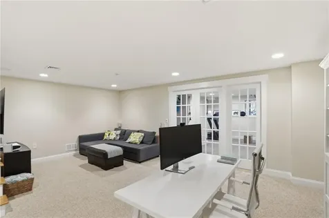 9 Wheeler Lane Hopkinton RI 02832