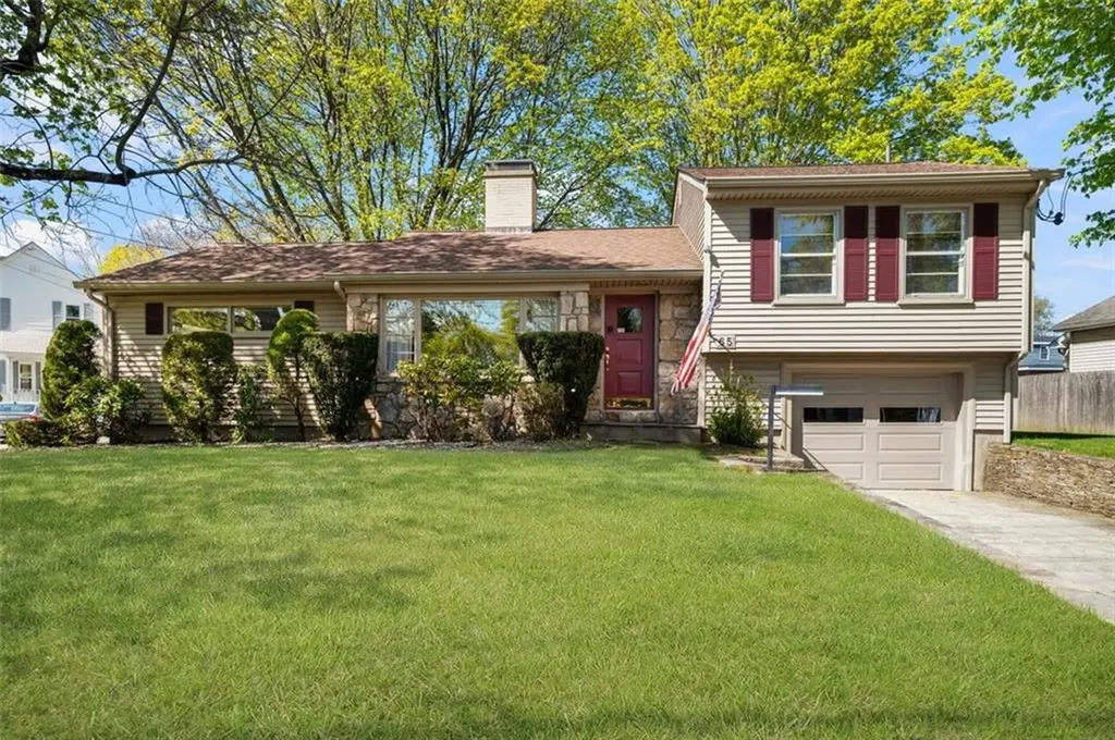 65 Randall Street Cranston RI 02920