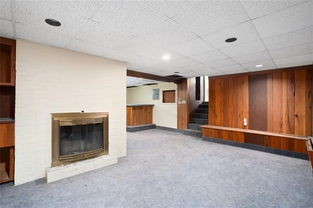 65 Randall Street Cranston RI 02920